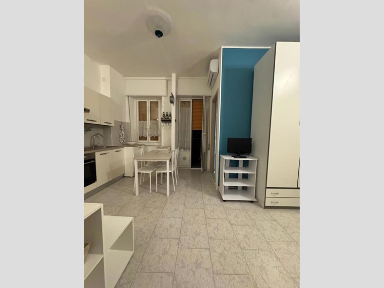 Monolocale in Affitto a Milano, 1'050€, 35 m²