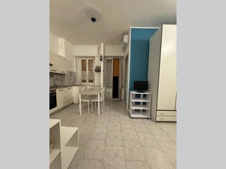 Monolocale in Affitto a Milano, 1'050€, 35 m²