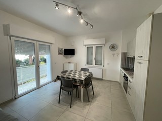 Trilocale in Vendita a Cecina, 350'000€, 75 m²