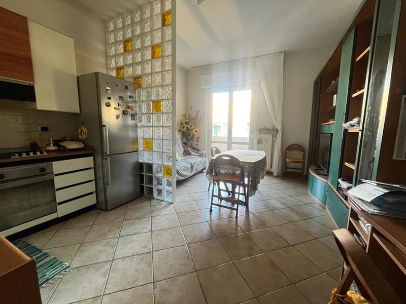 Appartamento in Vendita a Genova, zona San Fruttuoso, 145'000€, 81 m²