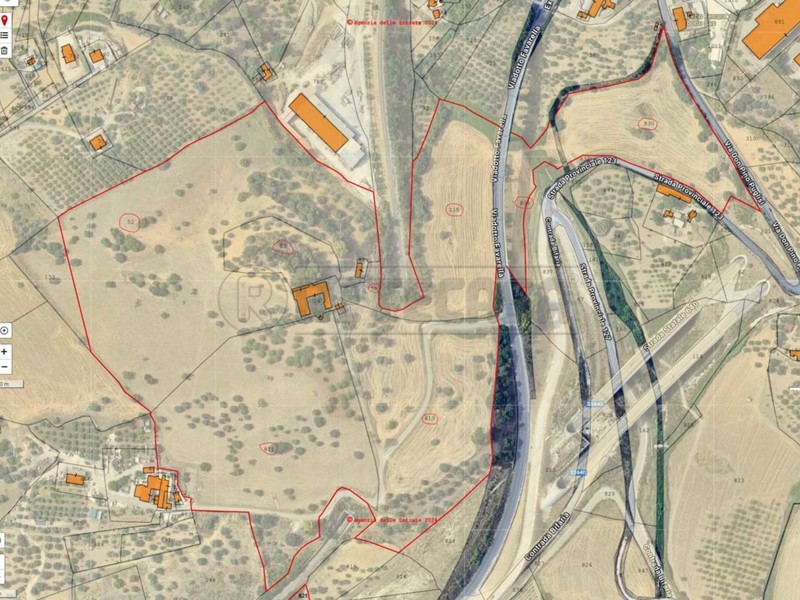 Terreno agricolo in Vendita a Caltanissetta, 250'000€, 149358 m²