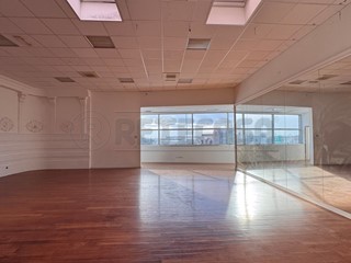 Ufficio in Affitto a Vedelago, 1'750€, 275 m²