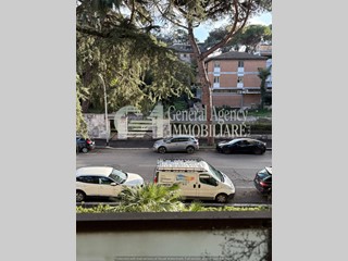 Quadrilocale in Affitto a Roma, zona Eur Centro, 2'000€, 160 m²