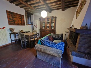 Casa Semi Indipendente in Vendita a Alviano, 39'500€, 90 m², arredato