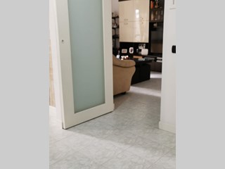 Trilocale in Vendita a Saronno, zona Prealpi, 133'000€, 83 m², arredato