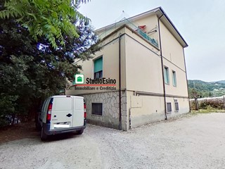 Trilocale in Vendita a Ascoli Piceno, 95'000€, 86 m²