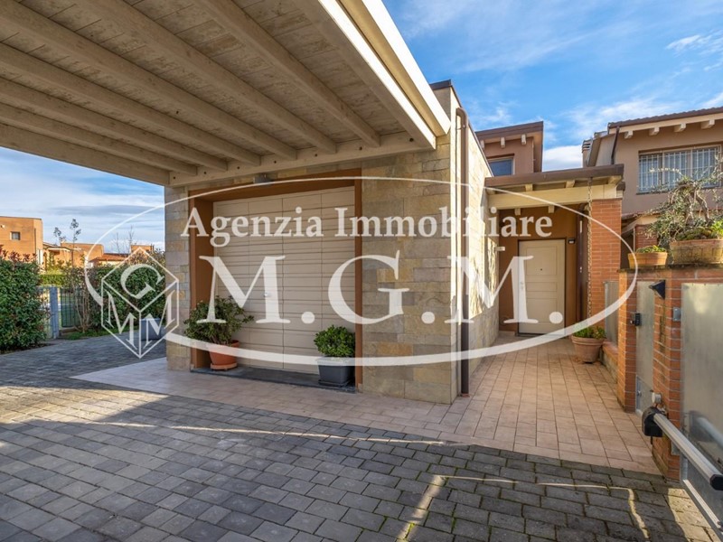 Villetta a schiera in Vendita a Calcinaia, zona Oltrarno, 340'000€, 125 m², arredato