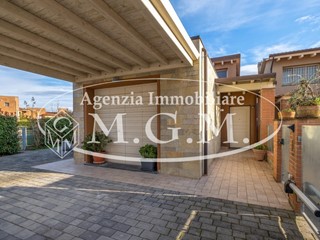 Villetta a schiera in Vendita a Calcinaia, zona Oltrarno, 340'000€, 125 m², arredato
