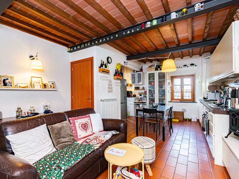 Quadrilocale in Vendita a Cascina, 138'000€, 80 m², arredato