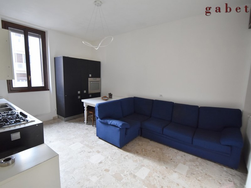 Trilocale in Vendita a Corbetta, 132'000€, 65 m²