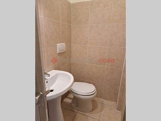 Negozio in Affitto a Bari, 400€, 13 m²