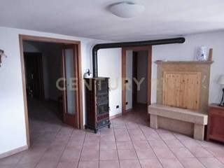 Casa Semi Indipendente in Vendita a Sant'Anna d'Alfaedo, 115'000€, 340 m², con Box