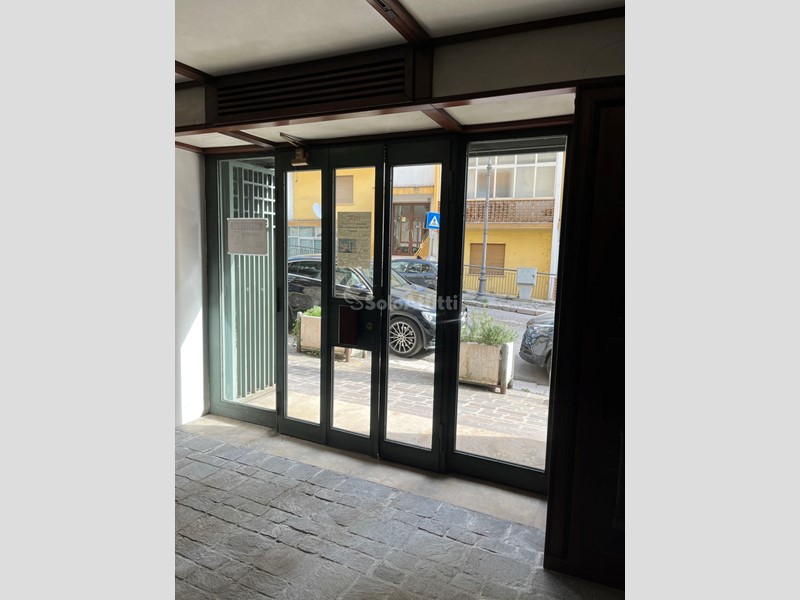 Capannone in Affitto a Potenza, 700€, 109 m²