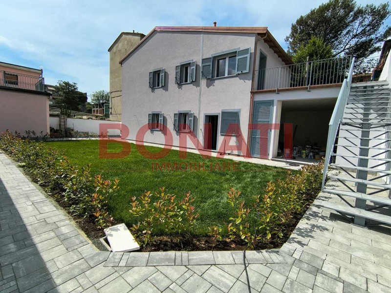 Casa Semi Indipendente in Vendita a La Spezia, zona Periferia Est, 305'000&euro;, 107 m²