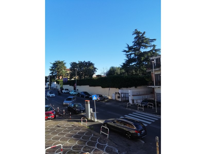 Trilocale in Vendita a Roma, 220'000€, 65 m²