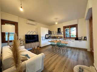 Bilocale in Vendita a Cipressa, 149'000€, 50 m², arredato