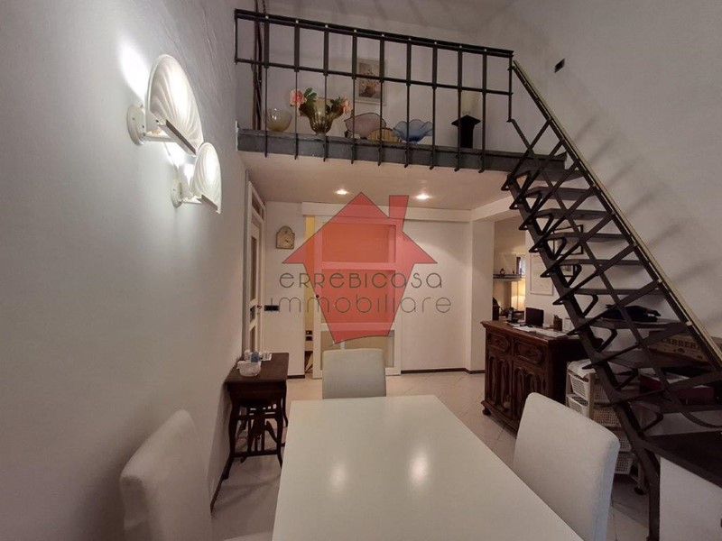 Appartamento in Vendita a Empoli, 349'000€, 155 m², con Box