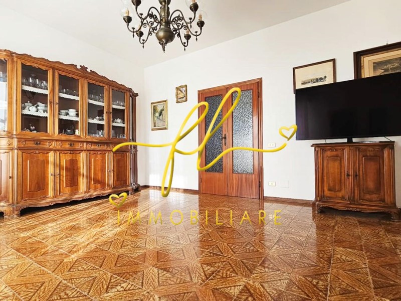 Appartamento in Vendita a Rosignano Marittimo, zona Rosignano Solvay, 195'000€, 119 m², con Box