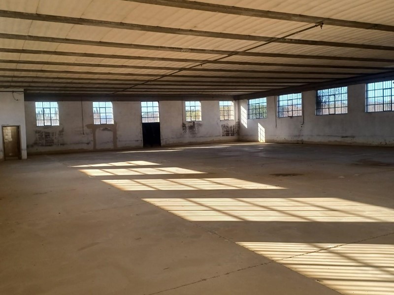 Capannone in Vendita a Quarrata, zona Casini San Biagio, 355'000&euro;, 630 m²