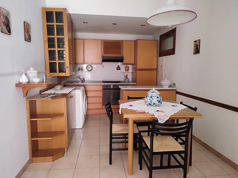 Casa Indipendente in Vendita a Luni, 140'000€, 90 m², arredato