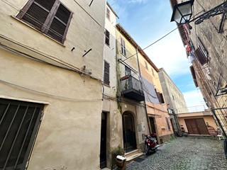 Trilocale in Vendita a Civita Castellana, 20'000€, 45 m²