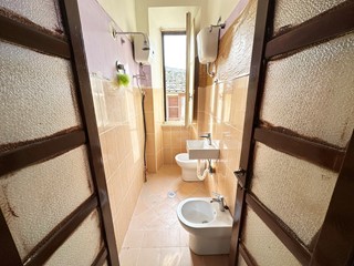 Trilocale in Vendita a Civita Castellana, 30'000€, 60 m²