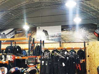 Negozio in Affitto a Marostica, 2'500€, 350 m²