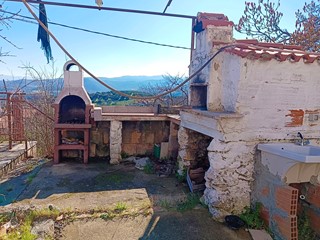 Appartamento in Vendita a Marano Principato, 50'000€, 170 m²