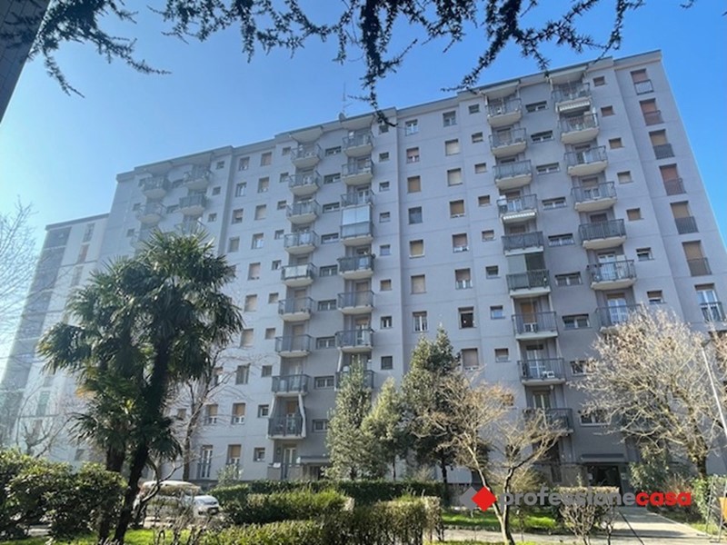 Trilocale in Vendita a Corsico, 169'000€, 85 m²