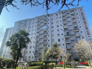 Trilocale in Vendita a Corsico, 169'000€, 85 m²