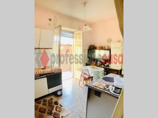 Trilocale in Vendita a Salerno, 265'000&euro;, 128 m²