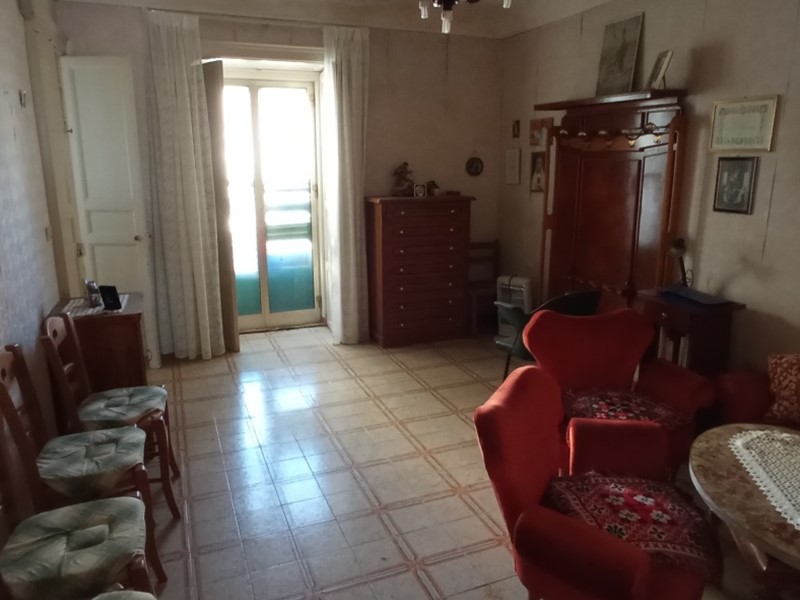 Casa Indipendente in Vendita a Ragusa, 35'000€, 140 m²