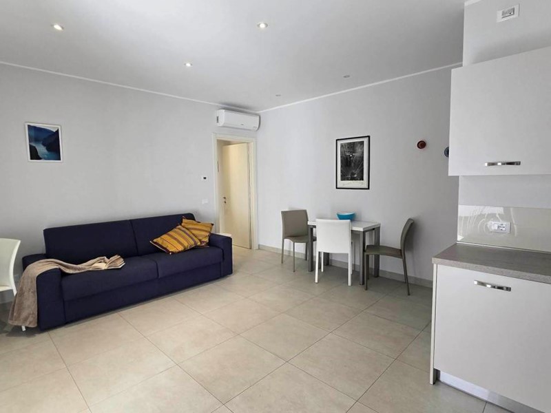 Bilocale in Affitto a Alassio, 1'200€, 72 m², arredato