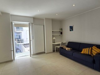 Bilocale in Affitto a Alassio, 1'200€, 72 m², arredato