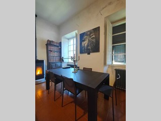 Appartamento in Vendita a Bagnone, 129'000€, 155 m²