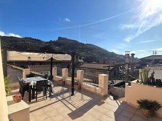 Quadrilocale in Vendita a Camporosso, 170'000€, 85 m², arredato