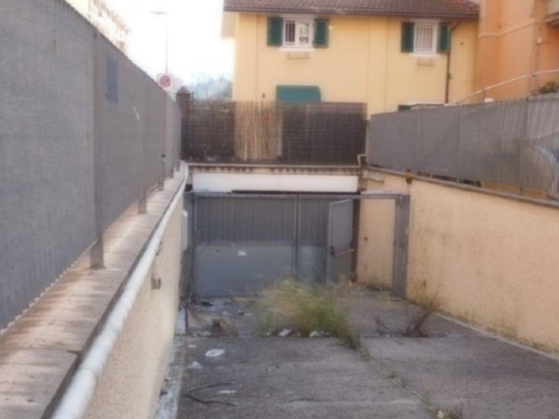 Box in Vendita a Chiavari, 7'638€, 18 m², con Box