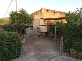 Casa Indipendente in Affitto a Chiaramonte Gulfi, 450€, 80 m², arredato