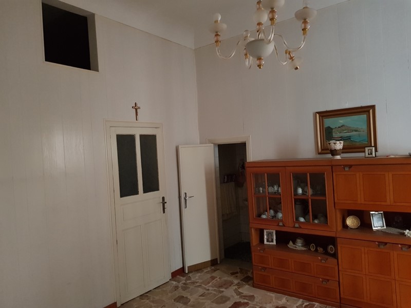 Casa Indipendente in Vendita a Ragusa, 30'000&euro;, 130 m²
