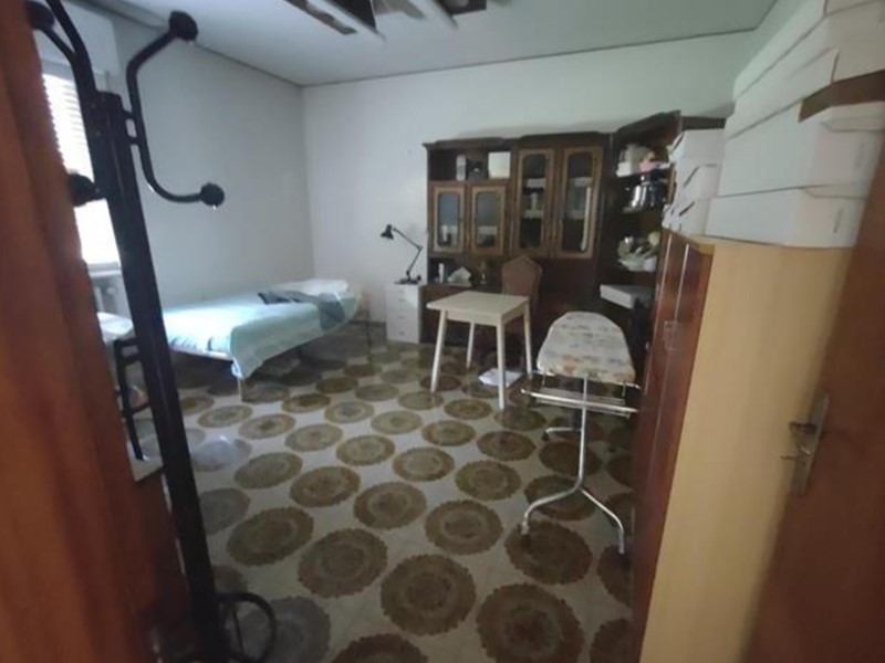 Casa Indipendente in Vendita a Cesena, zona Rio Dell'eremo, 174'000€, 143 m²