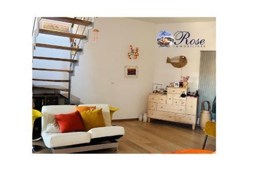 Appartamento in Vendita a Livorno, 349'000€, 146 m², con Box