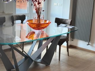 Appartamento in Vendita a Livorno, 349'000€, 146 m², con Box