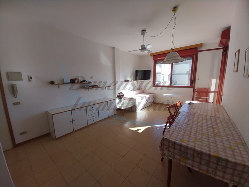 Trilocale in Vendita a Rosignano Marittimo, zona Vada, 140'000€, 65 m², arredato