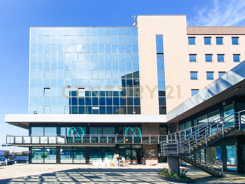 Attività commerciale in Vendita a San Martino Buon Albergo, 82'000€, 76 m², arredato