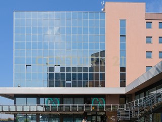 Attività commerciale in Vendita a San Martino Buon Albergo, 82'000€, 76 m², arredato