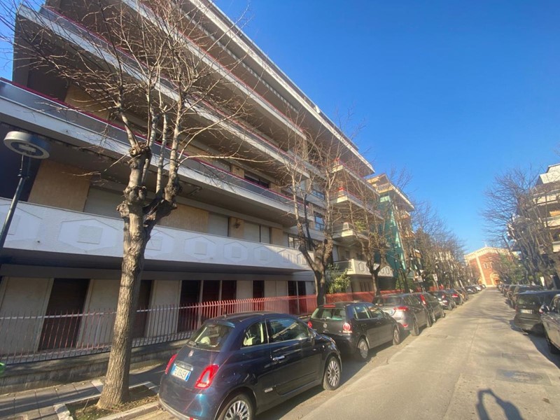 Capannone in Vendita a Pescara, 8'900&euro;, 8 m²
