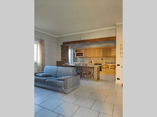 Casa Semi Indipendente in Vendita a Licciana Nardi, 139'000€, 99 m², arredato