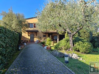 Villetta a schiera in Vendita a Castelfiorentino, 330'000€, 130 m², con Box