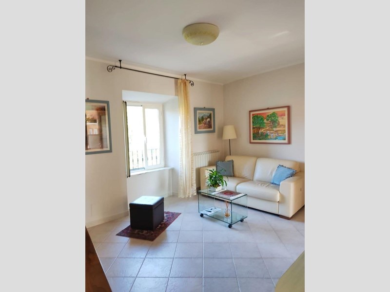 Quadrilocale in Vendita a Massa, zona Castagnetola, 225'000€, 75 m², arredato