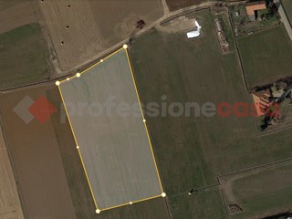 Terreno agricolo in Vendita a Pinerolo, 72'000€, 10635 m²